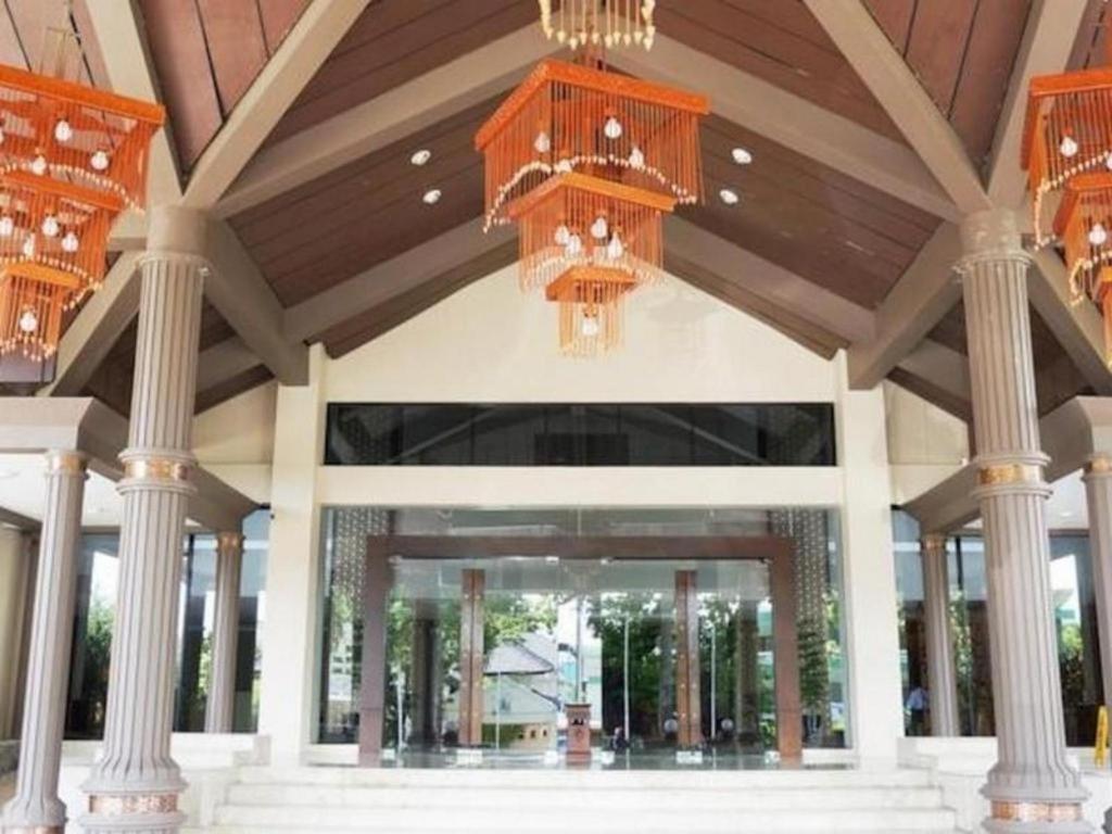 Kyriad Bumiminang Hotel Padang (Sumatra) Exterior foto