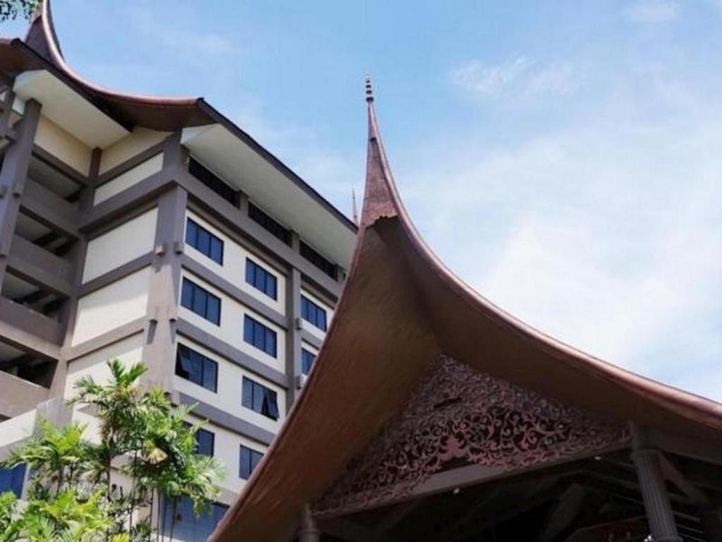 Kyriad Bumiminang Hotel Padang (Sumatra) Exterior foto