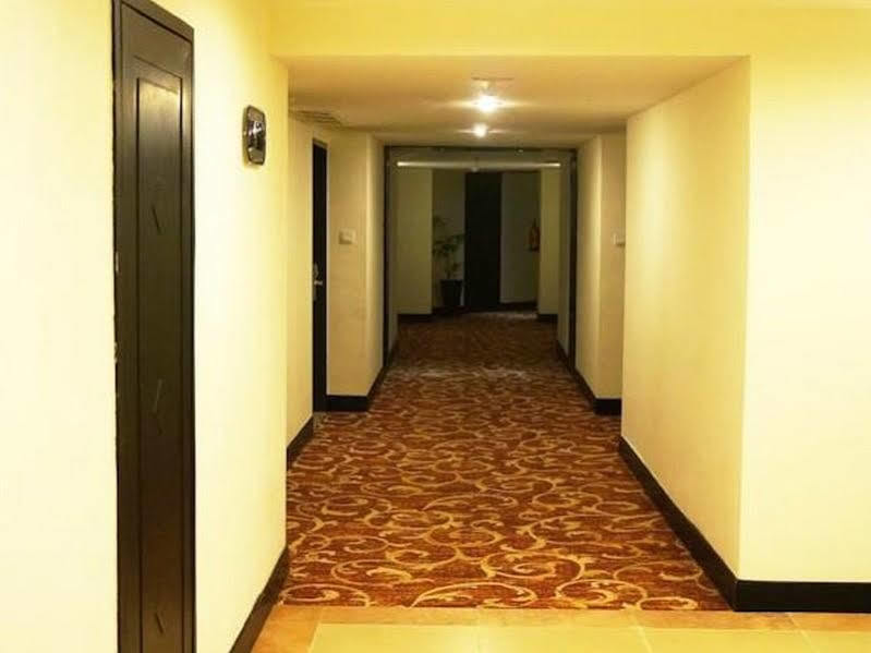 Kyriad Bumiminang Hotel Padang (Sumatra) Exterior foto