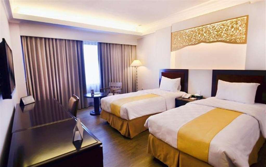 Kyriad Bumiminang Hotel Padang (Sumatra) Quarto foto